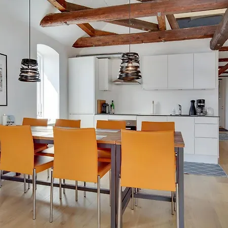 Completely Renovated * Лёккен